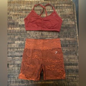 Gym shark fire 🔥 set - size medium. Barely warn!
